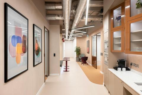 Office to rent, 249 Sauchiehall St Glasgow G2 3EX