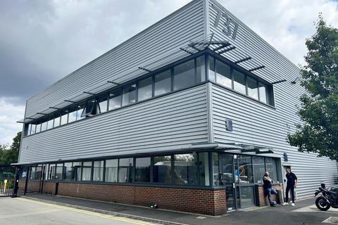 Warehouse to rent, Abbey Rd London NW10 7UN