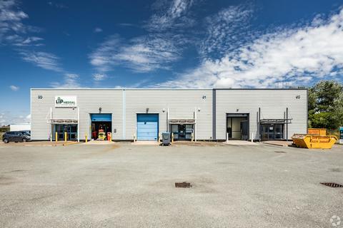 Warehouse to rent, Third Ave Deeside CH5 2LA