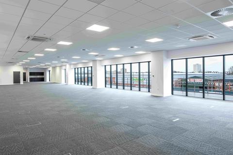 Warehouse to rent, Valor Park London N17 0XJ