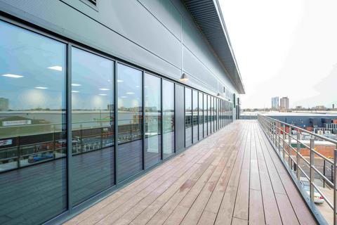 Warehouse to rent, Valor Park London N17 0XJ