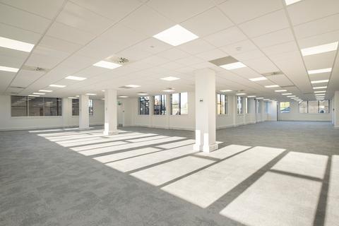 Office to rent, 7 High St Teddington TW11 8EE
