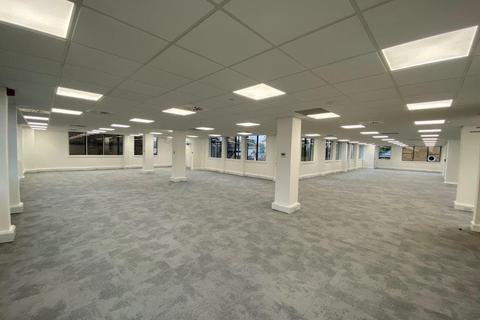 Office to rent, 7 High St Teddington TW11 8EE
