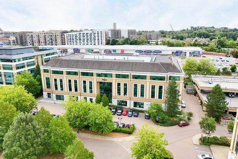 Office to rent, 2 Arlington Sq Bracknell RG12 1WA