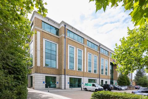 Office to rent, 2 Arlington Sq Bracknell RG12 1WA