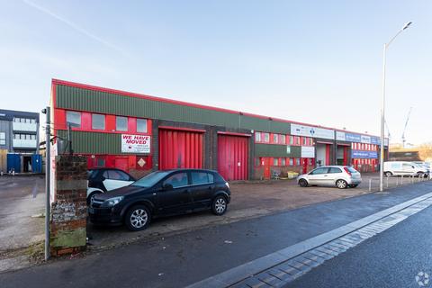 Warehouse to rent, Victoria Rd Ashford TN23 7HJ