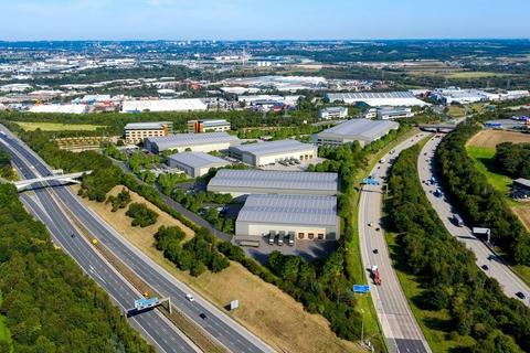Warehouse to rent, Leeds Valley Park Leeds LS10 1AB