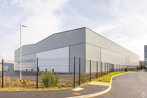 Warehouse to rent, Leeds Valley Park Leeds LS10 1AB