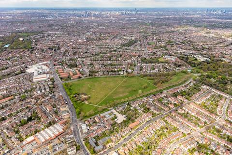 Land to rent, 6 Streatham Cmn S London SW16 3BT