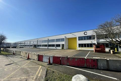 Warehouse to rent, Dolphin Rd W Sunbury On Thames TW16 7EE