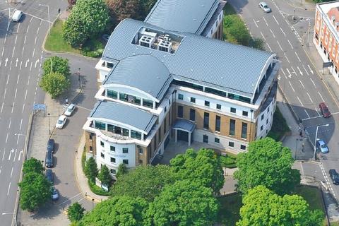 Office to rent, 27-31 Windsor St Uxbridge UB8 1AB