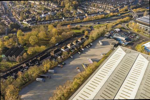 Land to rent, Church Manorway Erith DA8 1AY