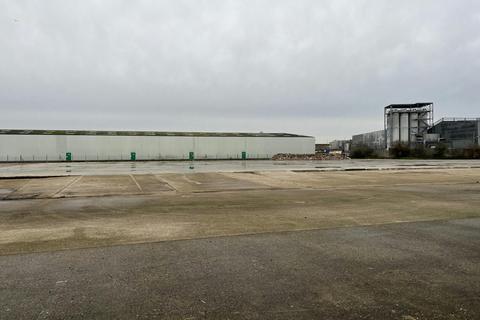 Land to rent, 1371 Mollison Av Enfield EN3 7NJ