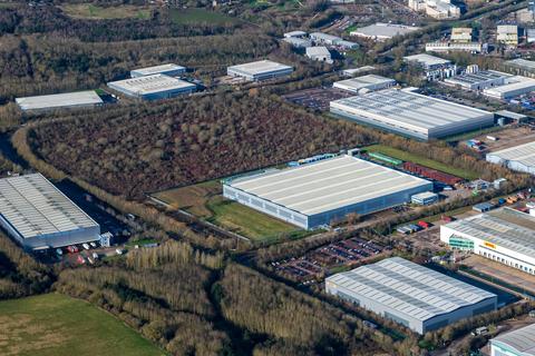 Distribution warehouse to rent, Gowerton Rd Northampton NN4 7BJ