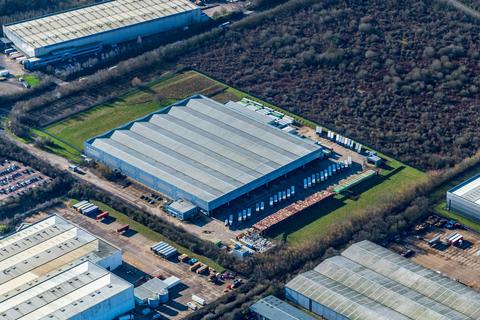 Distribution warehouse to rent, Gowerton Rd Northampton NN4 7BJ