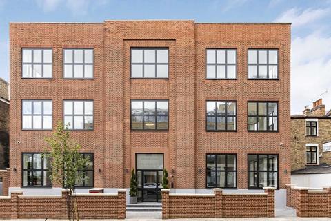 Office to rent, 3 Victorian Grv London N16 8EN