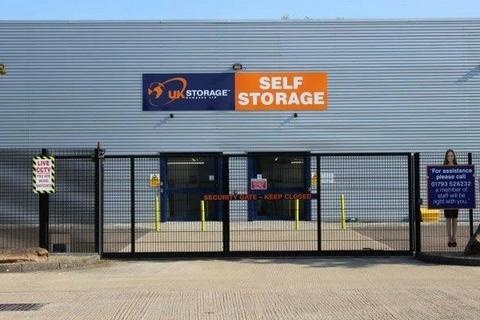 Warehouse to rent, 22-23 Westmead Industrial Estate Swindon SN5 7YT