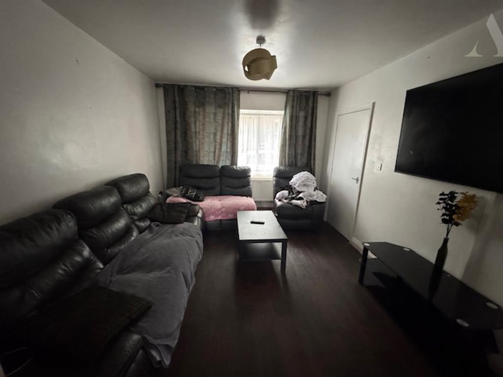 7 Azalea lounge