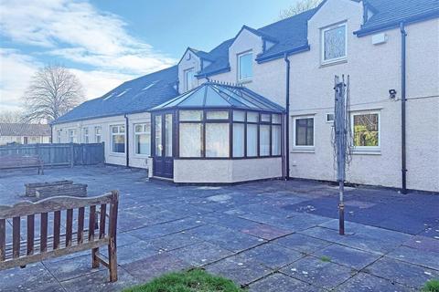 Healthcare facility for sale, 56-64 Willow Ln Lancaster LA1 5QF