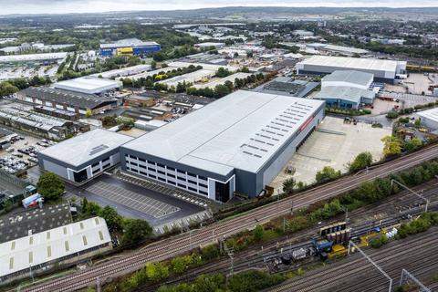Warehouse to rent, M140 Third Av Milton Keynes MK1 1DR