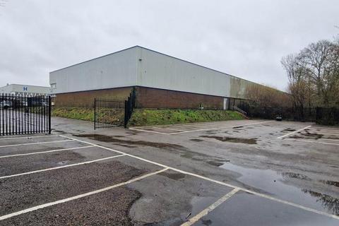 Distribution warehouse to rent, Brunel Rd Totton SO40 3SH