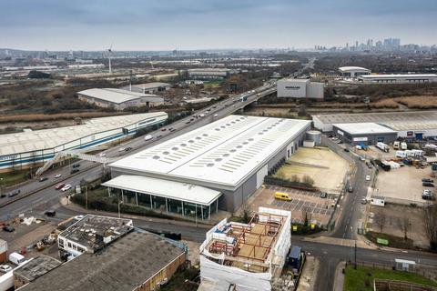 Warehouse to rent, 13 Gascoigne Rd Barking IG11 7HP