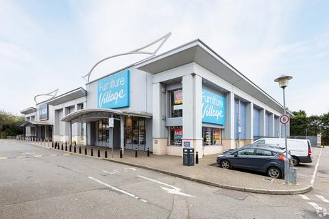 Retail property (high street) to rent, Sevenoaks Way Orpington BR5 3SG