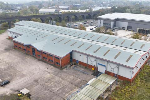 Industrial unit to rent, Coxwell Ave Wolverhampton WV10 9RT