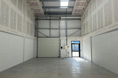 Warehouse to rent, Huyton Trade Park Liverpool L36 6JG