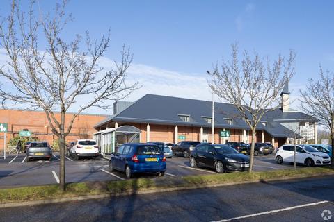 Shop to rent, Black Country Route Bilston WV14 0DZ