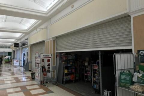 Shop to rent, Black Country Route Bilston WV14 0DZ