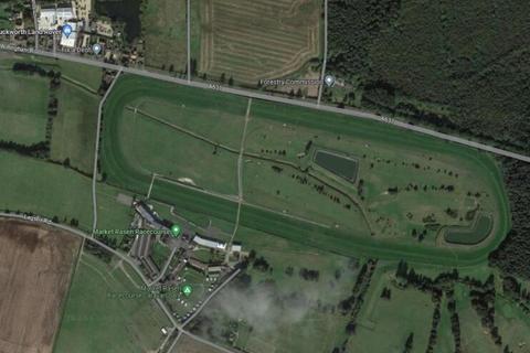 Land to rent, Market Rasen Rd Market Rasen LN8 3EA