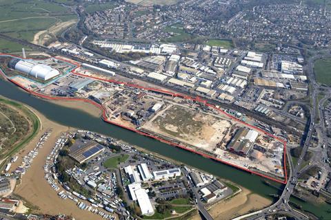 Warehouse to rent, North Quay Newhaven BN9 0AB