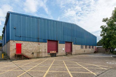 Warehouse to rent, Ullswater Cres Coulsdon CR5 2HR