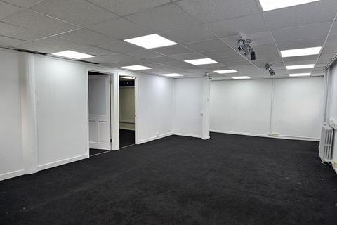 Office to rent, 132-136 Union St Torquay TQ2 5QB