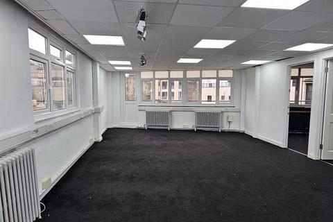 Office to rent, 132-136 Union St Torquay TQ2 5QB