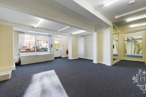 Retail property (high street) for sale, 22 Jubilee Rd Middlesbrough TS6 9ER