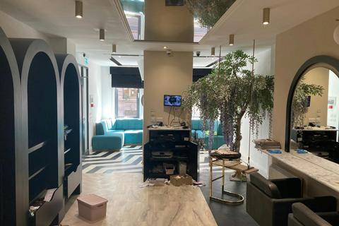 Office to rent, 18 East Para Leeds LS1 2BH