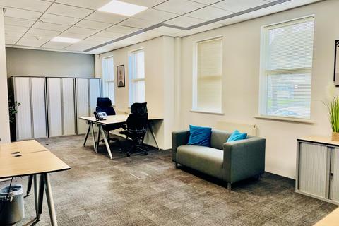 Office to rent, 17 High St Henley-In-Arden B95 5AA