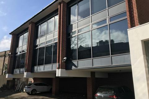Office to rent, 27 Oxford St Newbury RG14 1JG