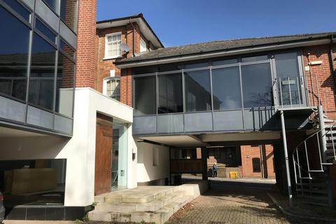 Office to rent, 27 Oxford St Newbury RG14 1JG