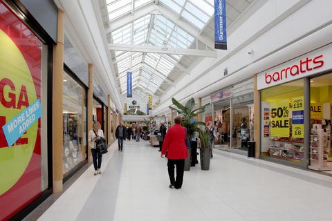 Retail property (high street) to rent, Kingsgate Shopping Centre Huddersfield HD1 2QB