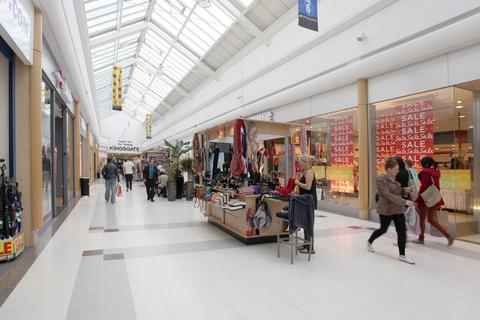 Retail property (high street) to rent, Kingsgate Shopping Centre Huddersfield HD1 2QB