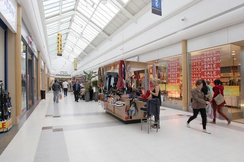 Retail property (high street) to rent, Kingsgate Shopping Centre Huddersfield HD1 2QB