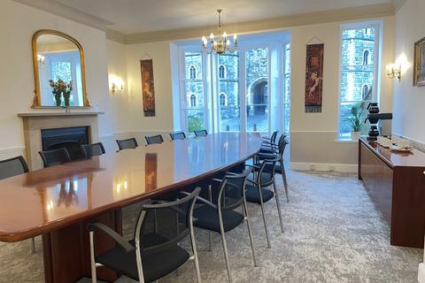 Office to rent, Castle Hl Windsor SL4 1PD