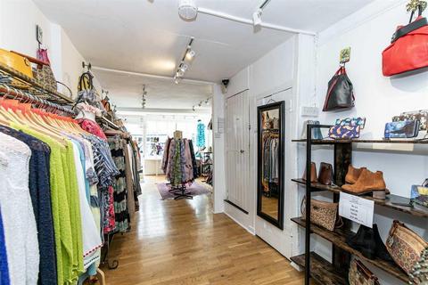Retail property (high street) for sale, 92 High St Burford OX18 4QF