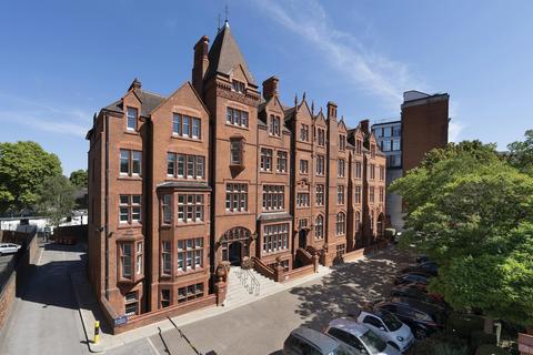 Office to rent, 100 Hammersmith Rd London W6 7JP