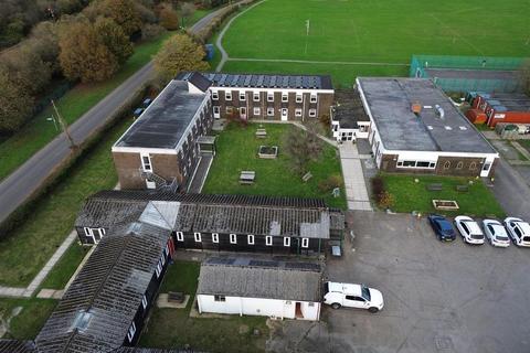 Office to rent, Carmarthen Rd Ferryside SA17 5TE