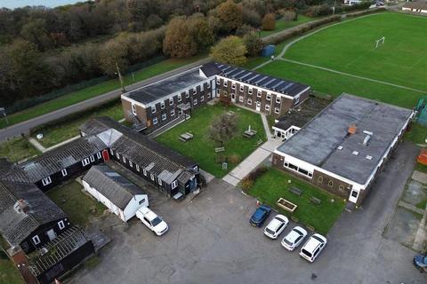 Office to rent, Carmarthen Rd Ferryside SA17 5TE