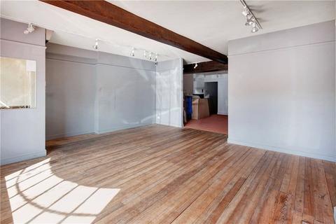 Retail property (high street) for sale, High St Moreton In Marsh GL56 0AX